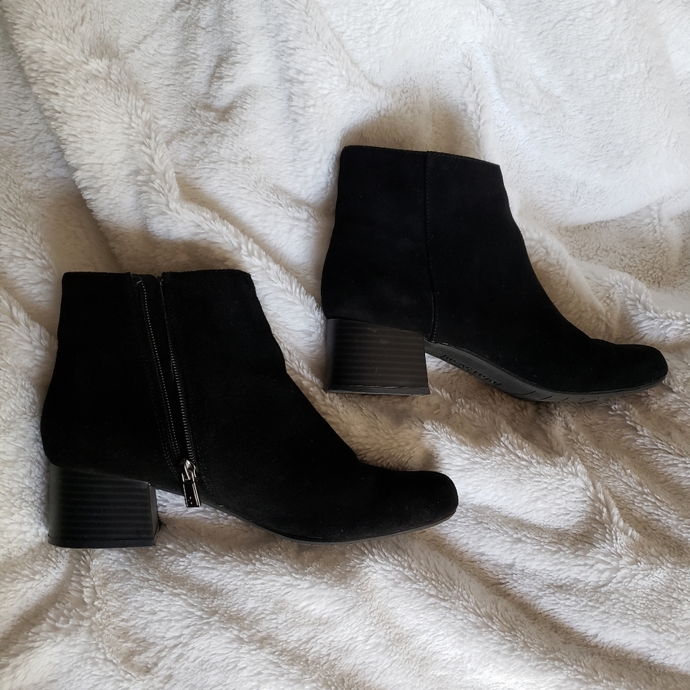 Reaction by Kenneth Cole Suede Road Stop Boots